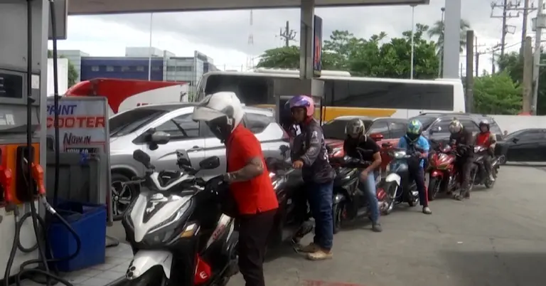 ফিলিপিন্সের ফিলিং স্টেশন